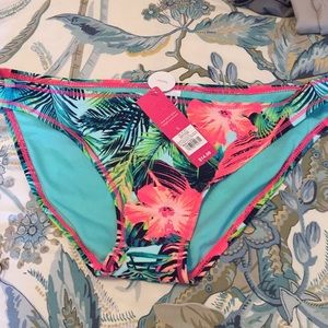 Xhilaration NWT Swim Bottoms Size L